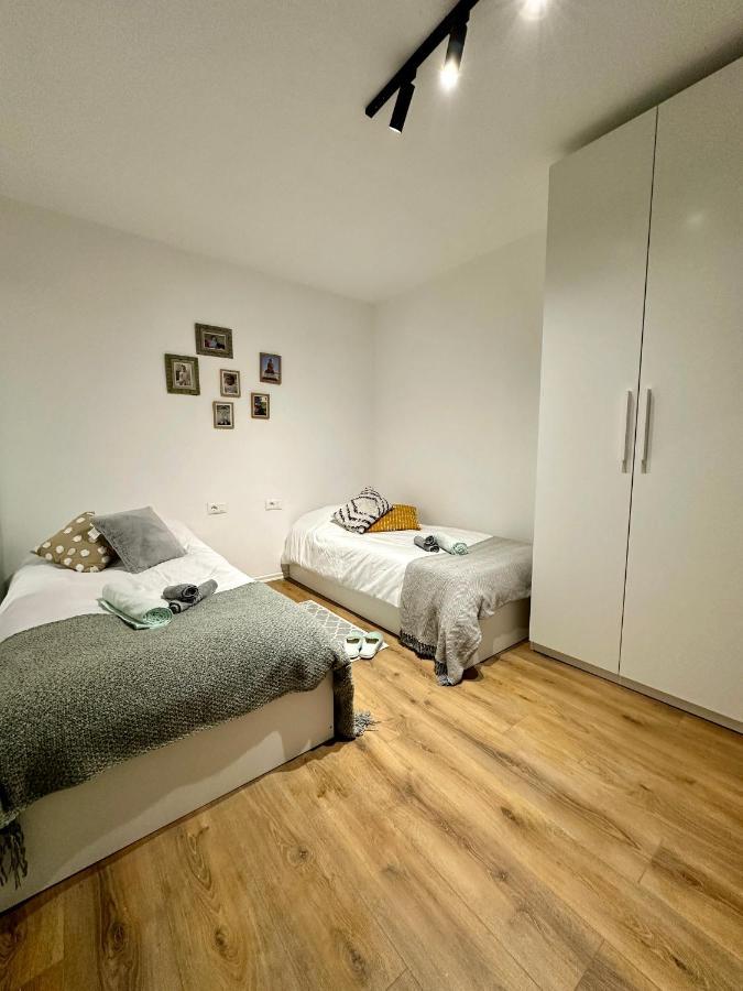 Tirana Lake Park Apartment Bagian luar foto